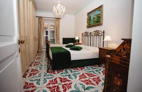 Rione II Trevi House | Delfini Trevi House