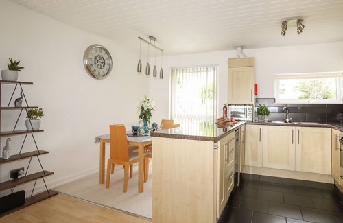 Y Felinheli House | DELFRYD, family friendly, country holiday cottage in Y Felinheli
