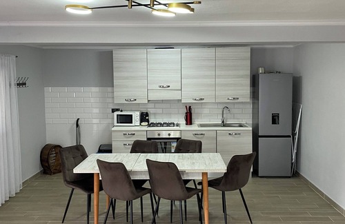 Viseu de Sus Villa | Delightful 2-bedroom villa in Vișeu de Sus
