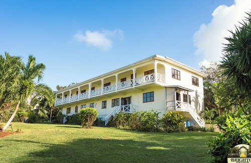 Ottleyʼs Apartment | Delightful 2-bedroom apartment with AC in Cayon at the historic Brighton Estate