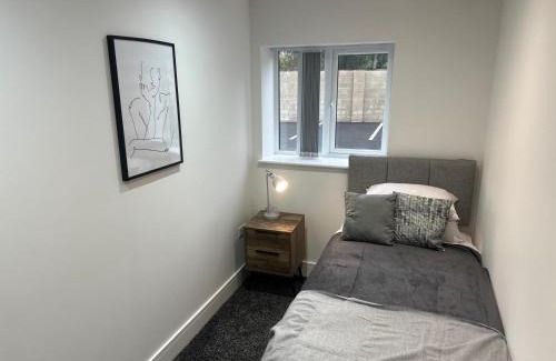 Long Eaton Apartment | Delightful 2-Bedroom Flat Perfect for City Adventurers