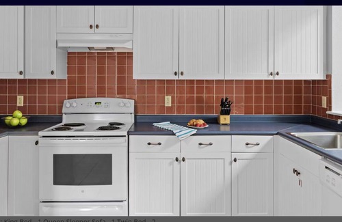 Jamestown Resort | Delightful 2-bedroom resort in Jamestown