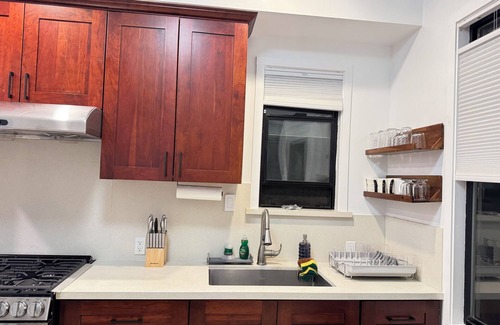 Nob Hill House | Delightful 3-bedroom 1.5 bath house in San Francisco