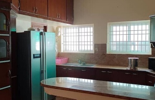 Kanathur House | Delightful 4 BHK villa with pool and beach access