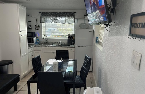 Delray Beach Apartment | Delightful apartment with AC in sunny Delray Beach