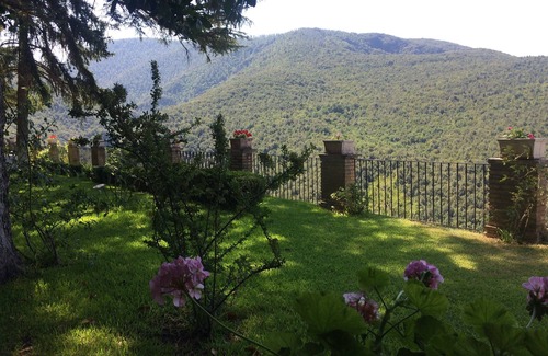 Roccantica Apartment | Delightful apartment in the greenery that tells the story of the Sabina