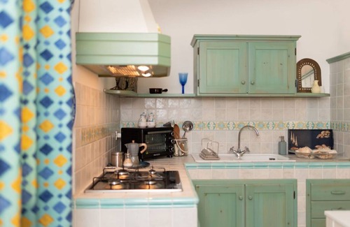 Sos Alinos Apartment | Delightful apartment Orosei Gulf [with veranda]