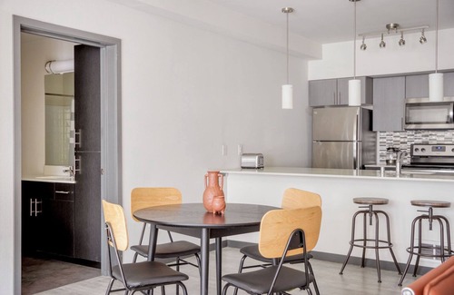 Northeast Bellevue Apartment | Delightful Bellevue 2BR w/Yoga Studio, nr Restaurants, by Blueground