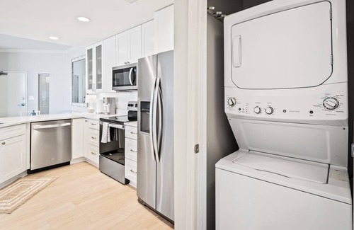 Fort Morgan Condo | Delightful condo on the bay with boat slips