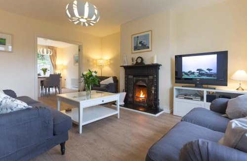 Kenmare House | Delightful cottage just steps from Kenmare town
