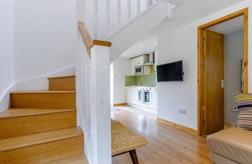 Tatton Park Cottage | Delightful Cottage with 2 Bedrooms near Knutsford