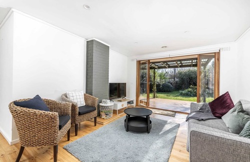 Watson House | Delightful Home In Watson