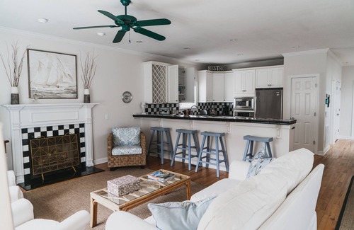 Isle of Palms House | Delightful Home with full Grand Pavilion Pool access - steps to the beach
