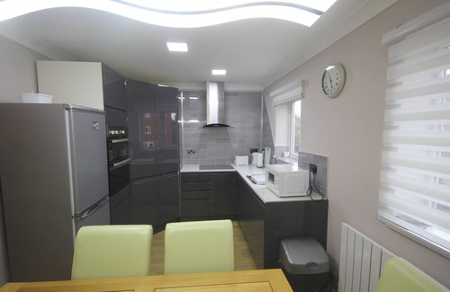Stone House | Delightful house in Stone, Staffordshire close to lovely canal side walks.