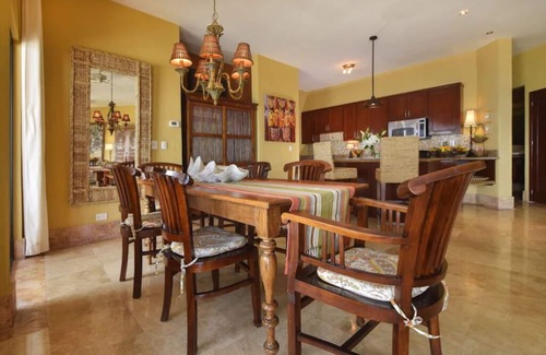 Centro Condo | Delightful Luna Encantada D1-True Beachfront Luxury- Susan Mattingly