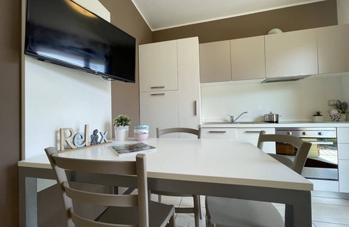 Spinone Al Lago Apartment | Delightful nest with pool on Lake D'Endine