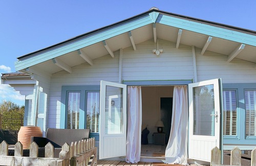 Abbess Roding Cottage | Delightful Private Wooden Lodge in 25 Acres