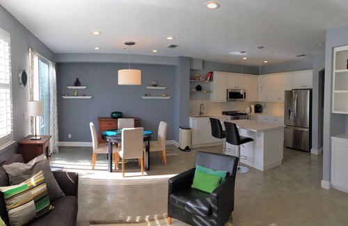 South Redondo House | Delightful Redondo Beach Townhouse
