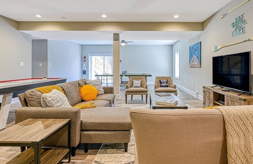 Mineral House | Delightful retreat near the lake with hot tub, game room, fast WiFi & more