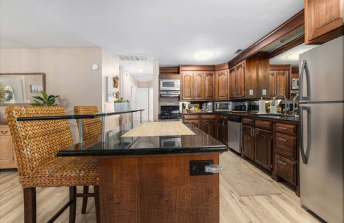 Mount Pleasant Apartment | Delightful, Spacious 4BR/2BA close to Shem Creek!