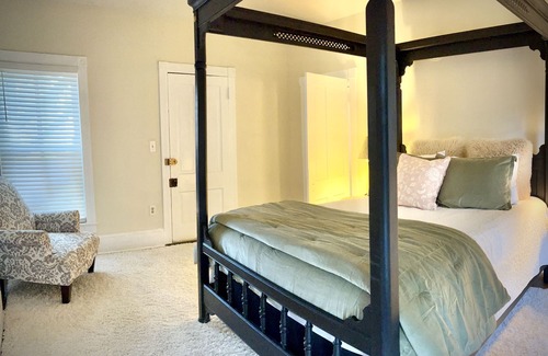 Bolivar Apartment | Delightful spacious apt. Ideal central location