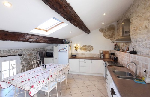 Mailhac House | Delightful spacious home with private terrace
