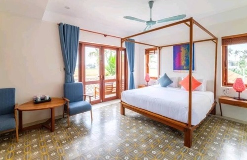 Cam Chau Villa | Delightful Spacious House with Pool close to Beaches