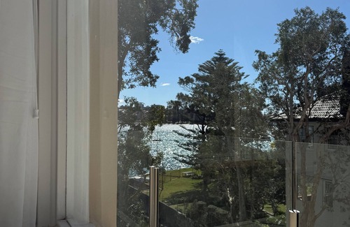 Manly Apartment | Delightful studio on the harbour