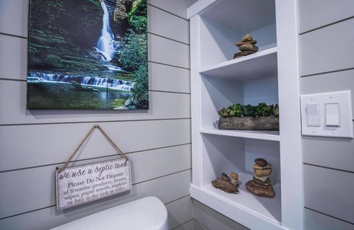 Apple Valley House | Delightful tiny home conveniently located