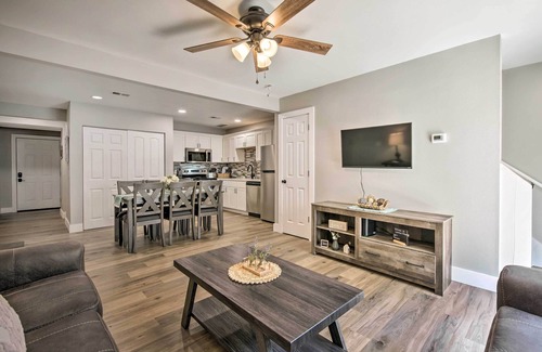 Kimberling City House | Delightful Townhouse w/Patio & Shared Yard!