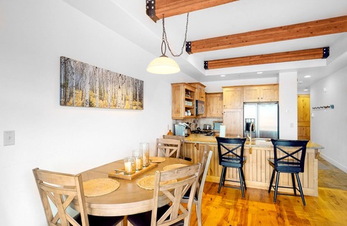 Kimball Junction House | Delightful Townhome W/Private Hot Tub, Gorgeous Views, & Easy Access to Town