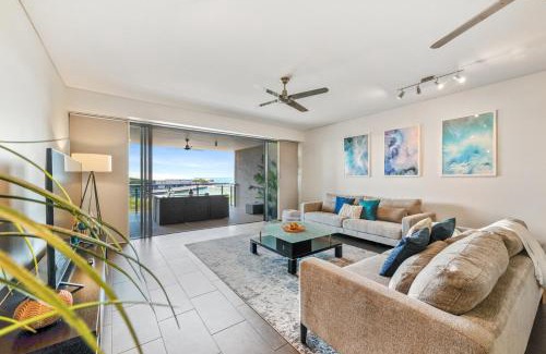 Darwin City Centre Apartment | Delightful Waterfront Lagoon Views & Restaurants