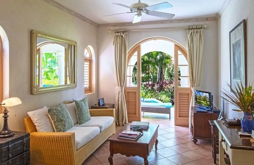 Mount Standfast Apartment | Delightful West Coast Apartment With Large Terrace & Pretty Private Garden