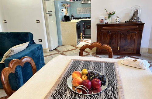 Poetto Cottage | deliziosa casina tra la laguna e il mare. due minuti dalla spiaggia