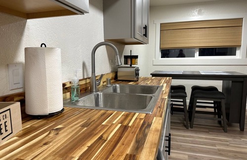 Wasilla Apartment | Dellwood Den Retreat - Your AK basecamp near downtown Wasilla