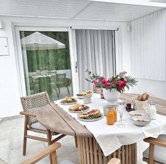 Vissa Apartment | DelMar Suites Syros