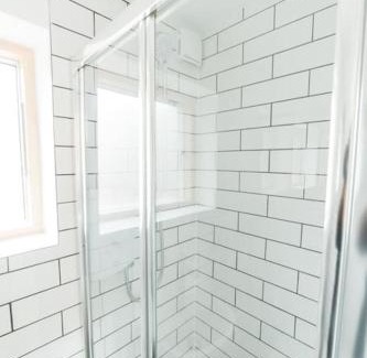 Saint Paul's Apartment | Delores Eco-Pod/Treehouse, Walk to Cabot Circus