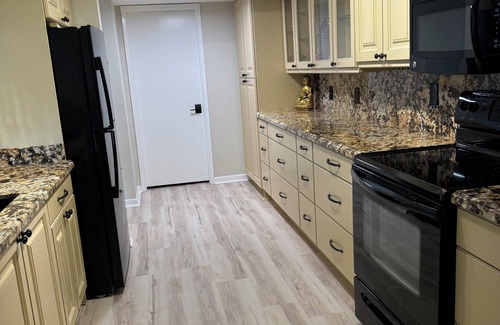 Delray Beach Condo | Delray Racquet Club, Modern Updated Condo! 2-Bedroom, 2 Bath 2 miles to beach