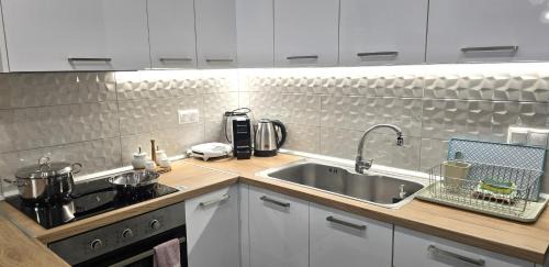 Katerini Apartment | DELTA-Central Elegant Apartment by Optimum Link