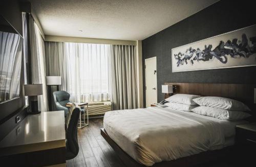 Sharonville Hotel | Delta Hotels by Marriott Cincinnati Sharonville