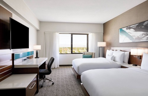 Mesa Hotel | Delta Hotels by Marriott Phoenix Mesa