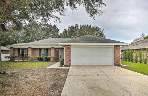 Deltona Lakes House | Deltona Retreat with Yard and Grill Pets Welcome!