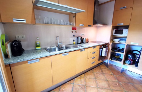 Burgau Apartment | Delux Burgau Apartment with full Air-Con, 2 bedrooms, 2 bathrooms and Wi Fi