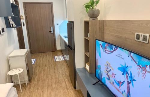 Tu Liem Apartment | Delux Studio Apartment Near Marriott and Plaza Hotel