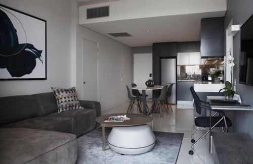 Greater Johannesburg Metropolitan Area Apartment | Deluxe 2 Bedroom Apartment at Katherine Street, Sandton