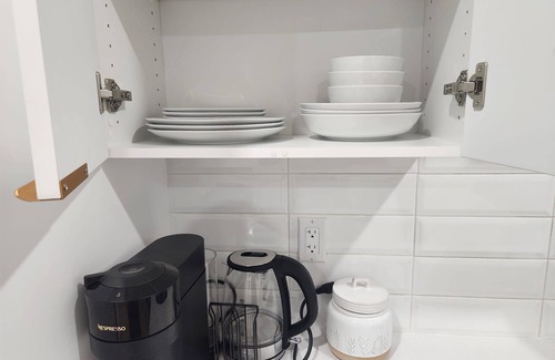Southeast Calgary Apartment | Deluxe 2-BR Basement Suite in South East Calgary