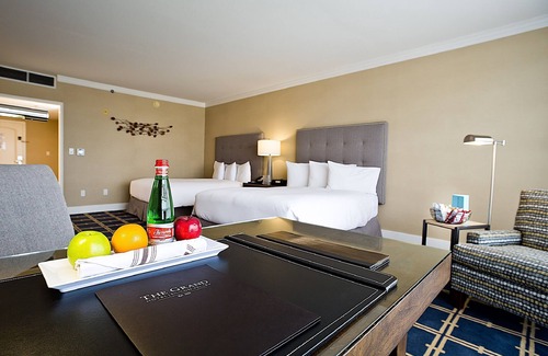 Sunnyvale West Hotel | Deluxe 2 Queens at The Grand Hotel, Onsite Pool, Pets Allowed, Free Parking