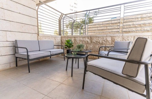 Jerusalem Condo | Deluxe 3 BDR Garden In Bayt Vegan-Ramat Sharet