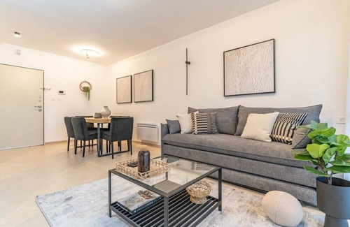 Jerusalem Condo | Deluxe 3 BDR Garden In Bayt Vegan-Ramat Sharet