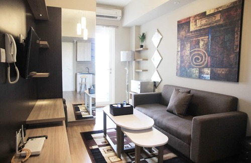 Bekasi Apartment | Deluxe and Comfortable The Springlake Summarecon Apartment